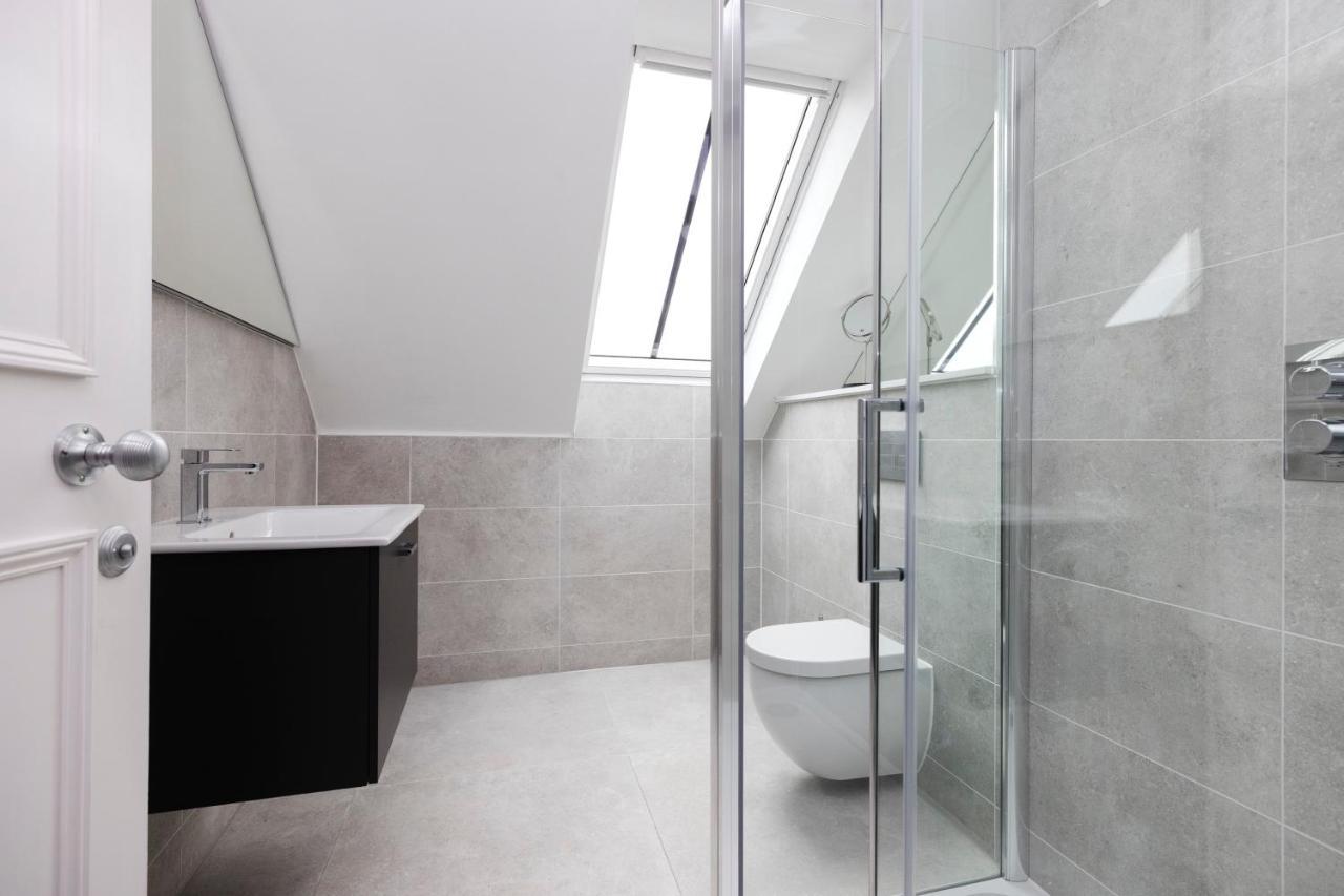 Altido Gorgeous Flat Overlooking Edinburgh Castle Exterior photo